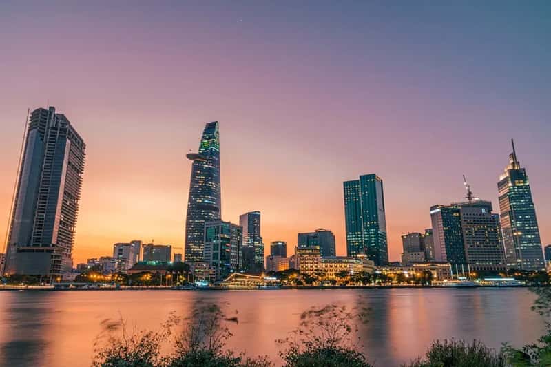 2. Vietnam - Big Experiences, Tiny Price Tags (Image Credits: Unsplash)