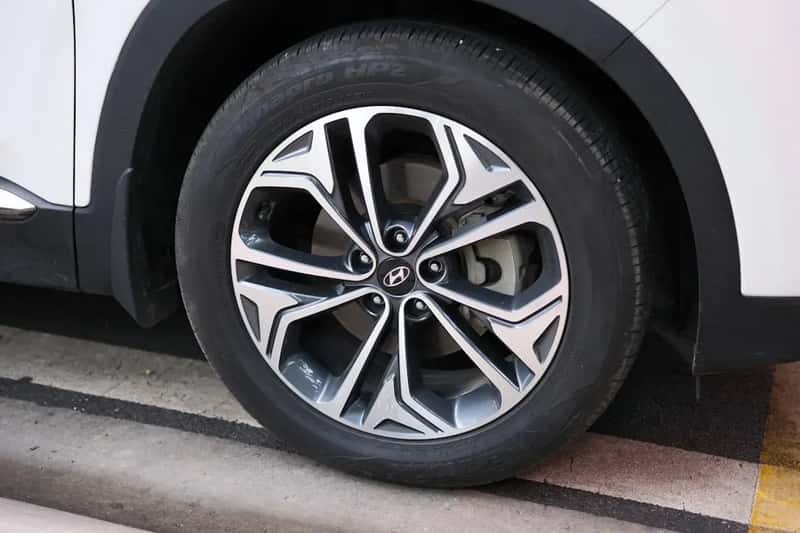 9. The Super Damage Waiver and Tire/Windscreen Extra (Image Credits: Unsplash)