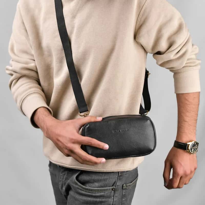 7. An Easily Accessible Wallet, Bag, or Valuables Left in the Open (Image Credits: Unsplash)