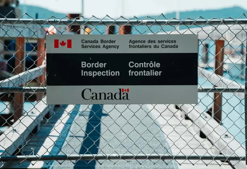 Why Canadians Stopped Going South (Image Credits: Unsplash)
