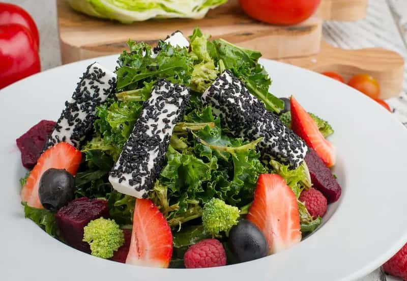 5. Dark leafy greens and vegetable-based snacks (Image Credits: Pexels)