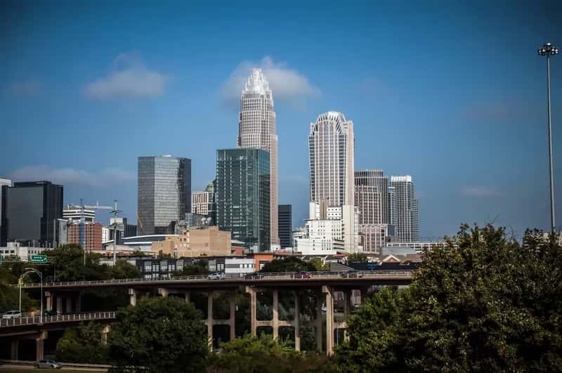 North Carolina: Where Stability Meets Opportunity (Image Credits: Rawpixel)