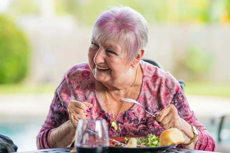 4. Dietary and Dining Accommodations (Image Credits: Unsplash)