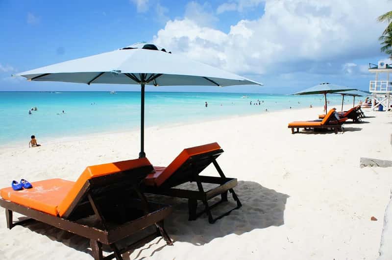 4. White Beach, Boracay, Philippines (Image Credits: Pixabay)