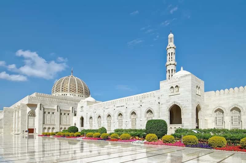 Oman: The Quiet Power of the Sultan (Image Credits: Pixabay)