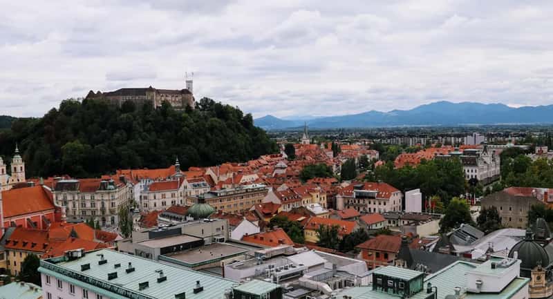 Slovenia: Small country, outsized comfort (Image Credits: Unsplash)