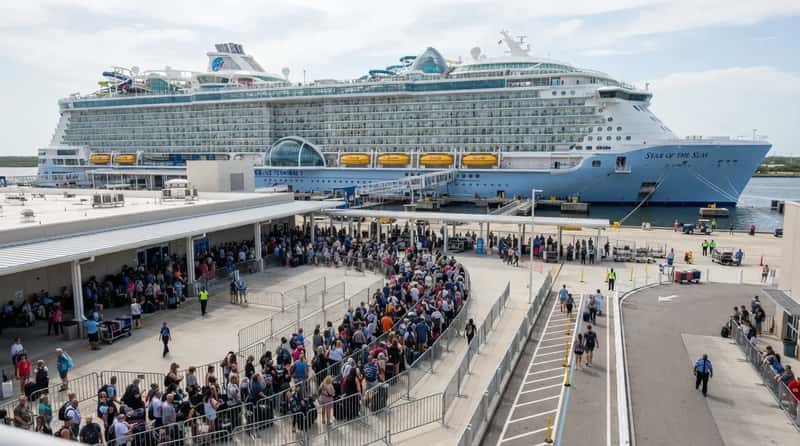 #3 - Star of the Seas: Icon-Class Crowds and the Priority Boarding Debate (Image Credits: Gemini)