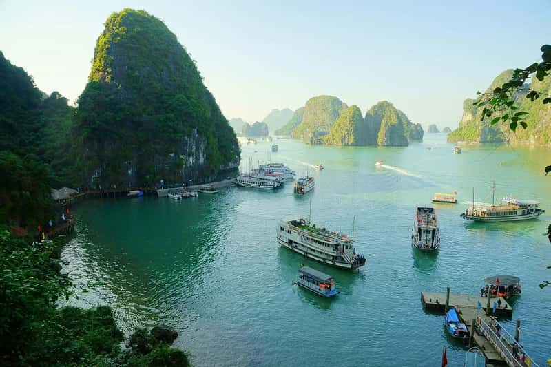 12. Ha Long Bay, Vietnam - Polluted Views Behind a Postcard (Image Credits: Pixabay)