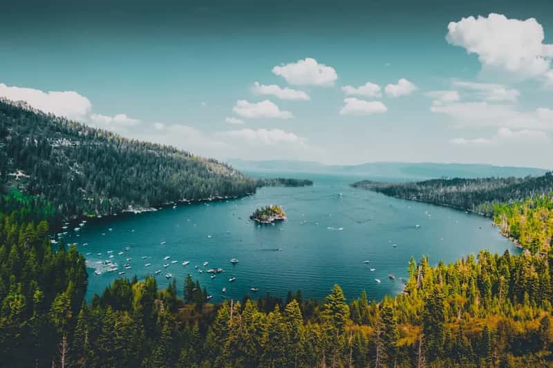 Mountains, Microclimates, and Unexpected Green Spaces (Image Credits: Unsplash)