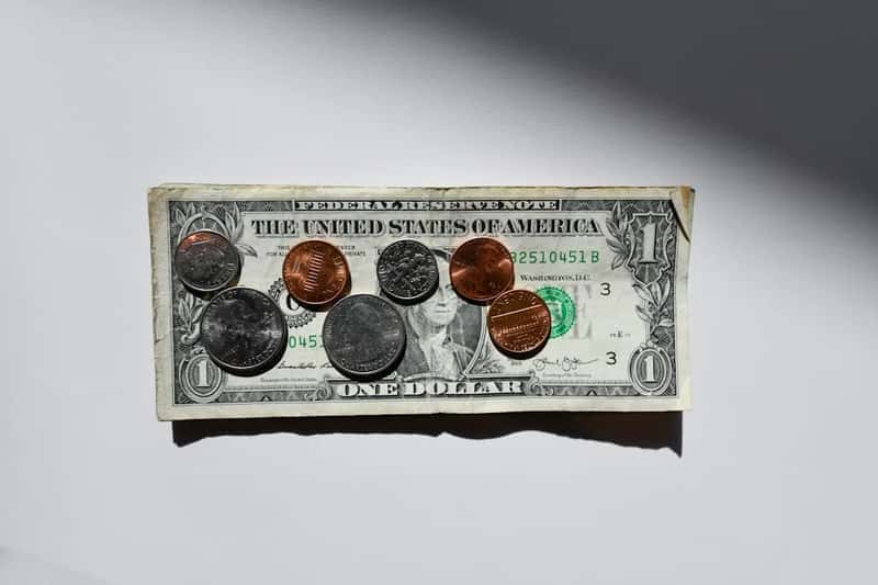 Wages and What They Actually Buy (Image Credits: Unsplash)