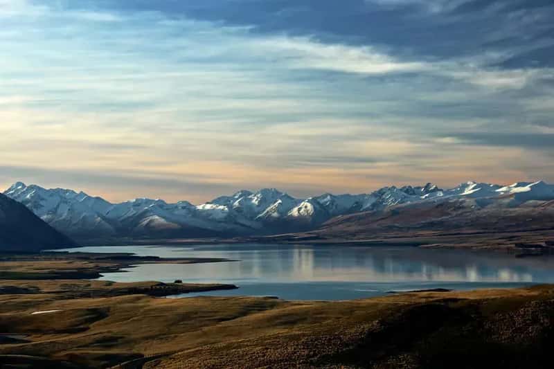 New Zealand: Epic Scenery at Every Turn (Image Credits: Unsplash)