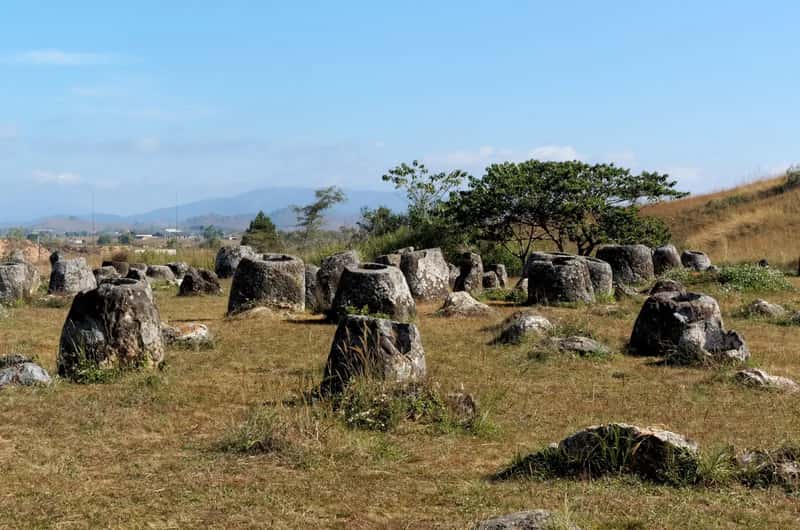 4. The Plain of Jars, Laos - Thousands of Stone Vessels, Zero Explanations (Image Credits: Wikimedia)