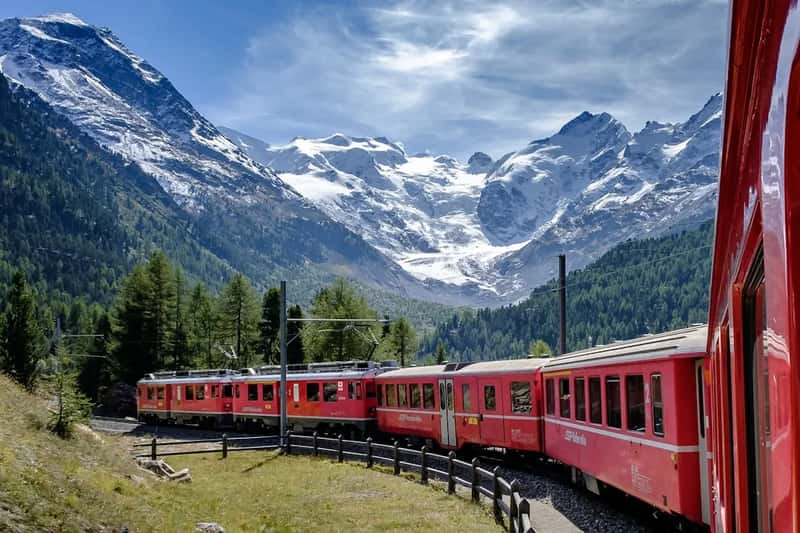 1. Glacier Express, Switzerland (Image Credits: Unsplash)