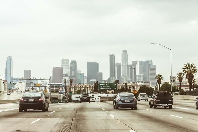 Traffic Makes the City Unlivable (Image Credits: Pixabay)