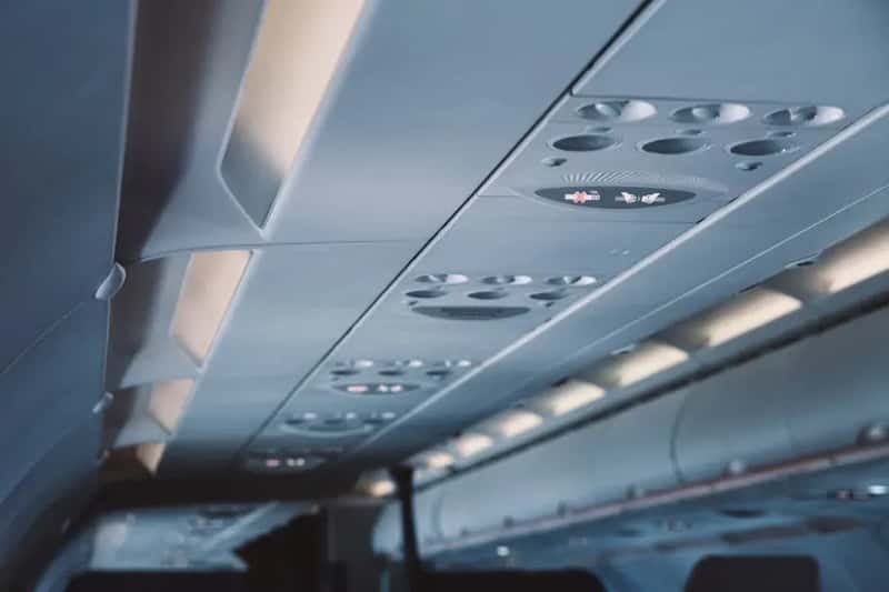 4. The Overhead Air Vents (Image Credits: Pexels)
