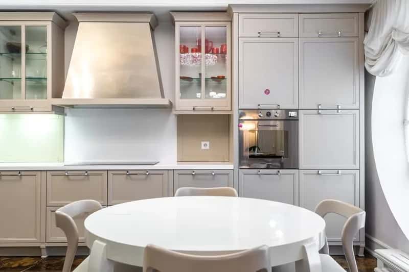 #18 - Overhead Soffits Boxed In the Space Above Every Cabinet (Image Credits: Pexels)