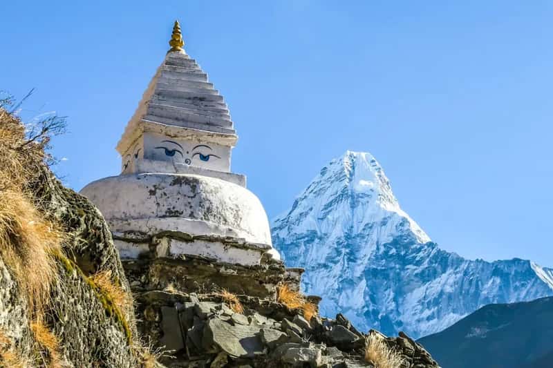 Mount Everest, Nepal and Tibet (Image Credits: Unsplash)