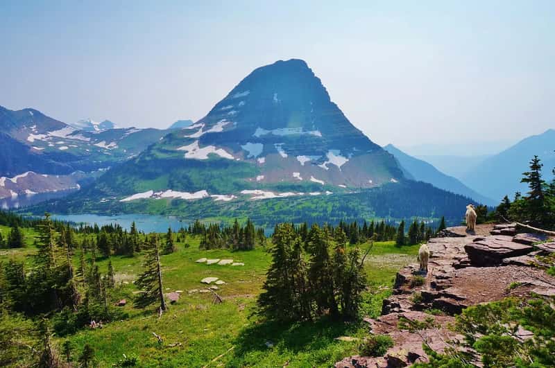 4. Going-to-the-Sun Road (Image Credits: Pixabay)
