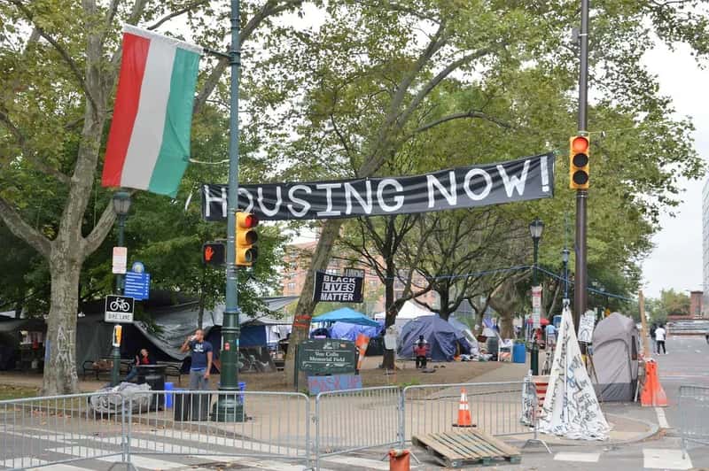 Gentrification Protests Are Making Expats Feel Unwelcome (Michael M Stokes, Flickr, CC BY 2.0)