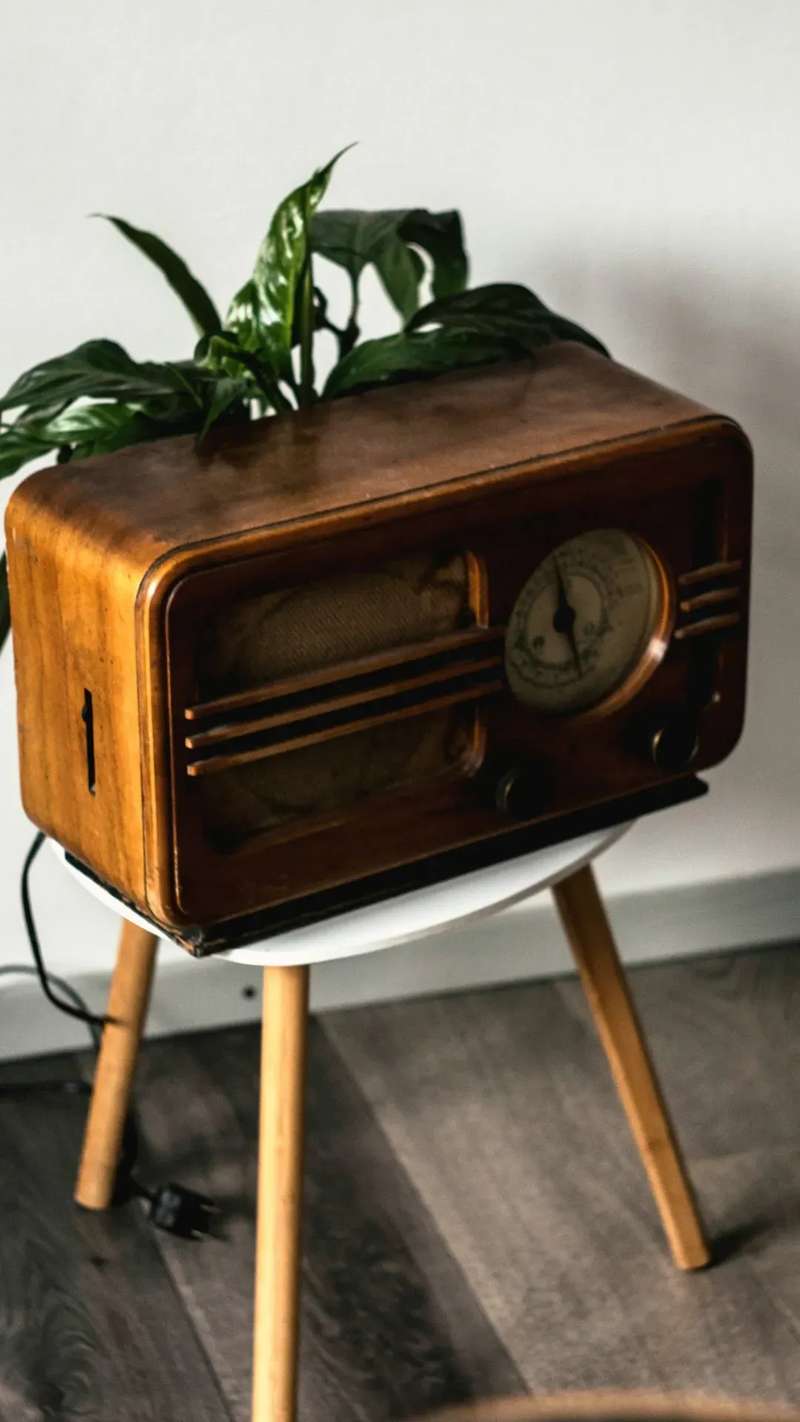 #7 - The Clock Radio Was the First "Smart" Bedside Device (Image Credits: Unsplash)