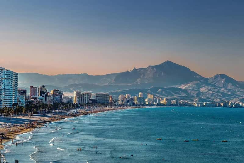 Spain: Mediterranean Living with Exceptional Quality of Life (Image Credits: Pixabay)