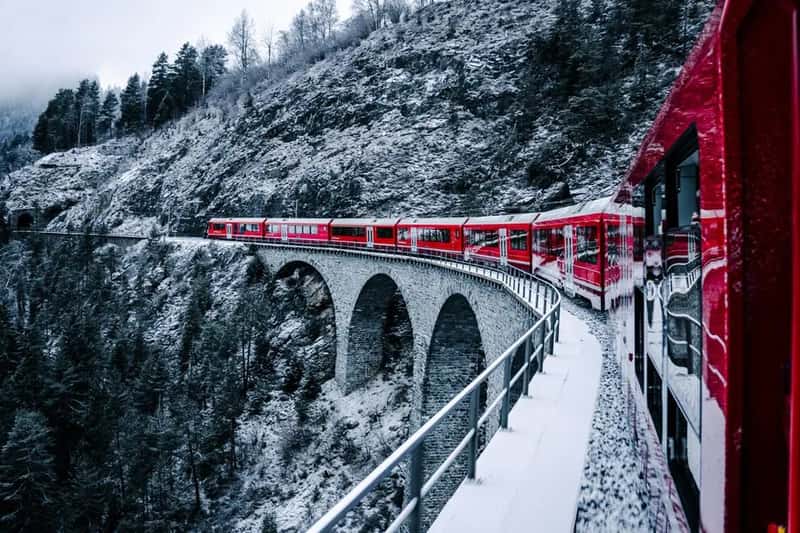 Bernina Express: Chur to Tirano (Image Credits: Pexels)