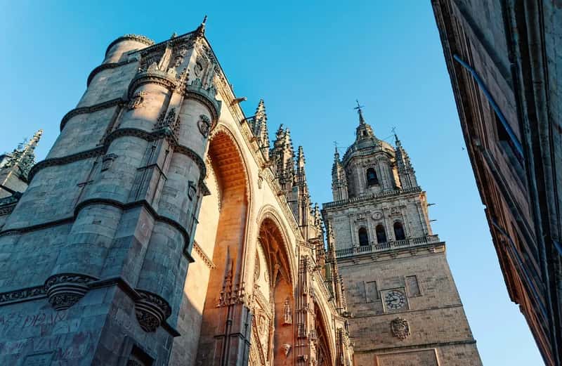 Spain: The Sun-Soaked Contender Closing the Gap (Image Credits: Pixabay)