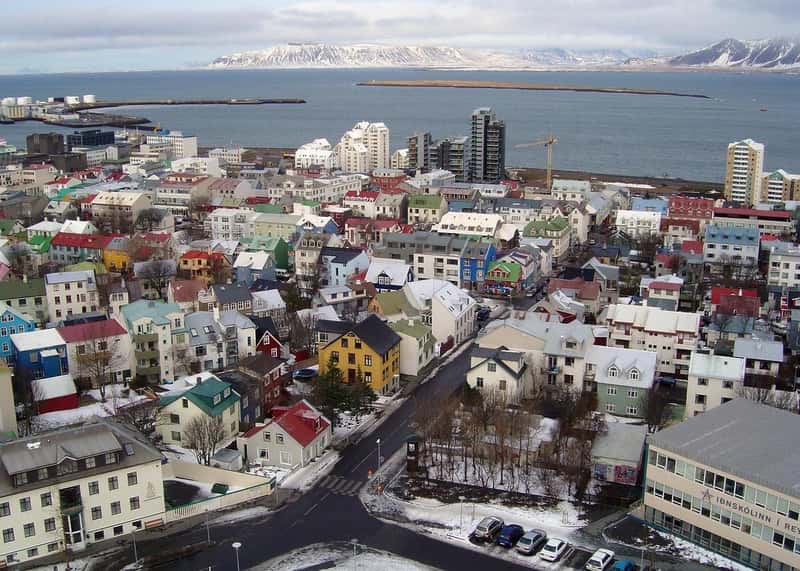 Iceland: The Land of Fire and Ice (Image Credits: Pixabay)