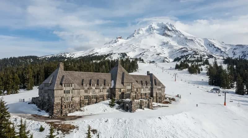 #2 - Timberline Lodge Is the Overlook's Face, but the Inside Was a Studio (Image Credits: Gemini)