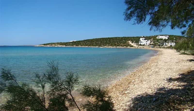 The Beach Towel Revolt and Infrastructure Collapse (Image Credits: By Tango7174, CC BY-SA 4.0, https://commons.wikimedia.org/w/index.php?curid=20448502)