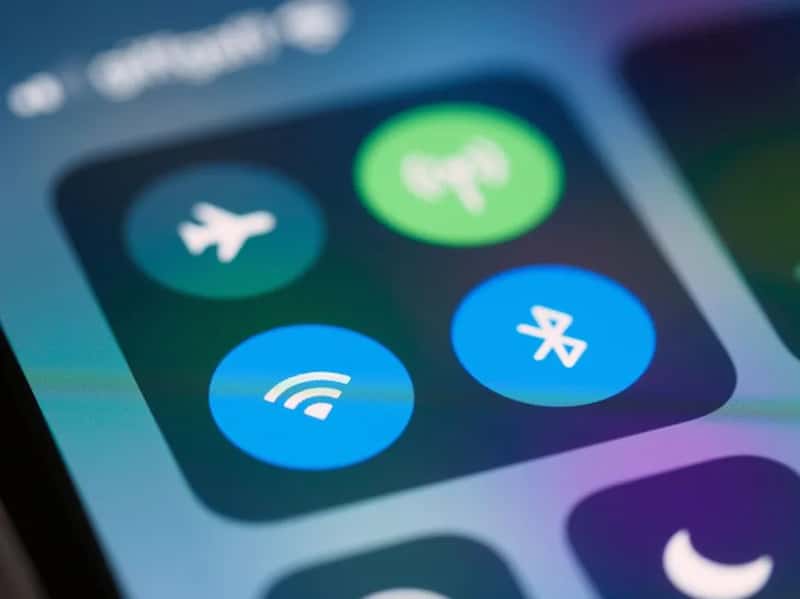 Forgetting Your Phone Is a Billing Device (Image Credits: Pexels)