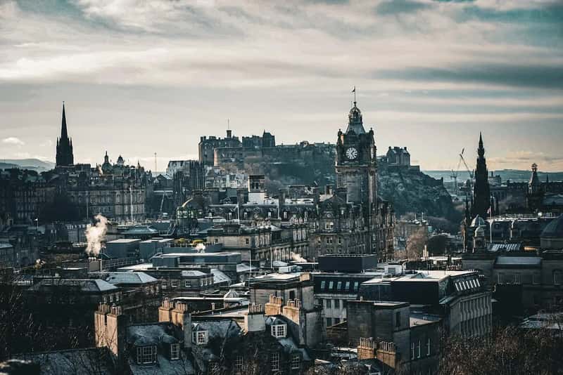 The Old Town: Medieval History You Can Walk Through (Image Credits: Pixabay)