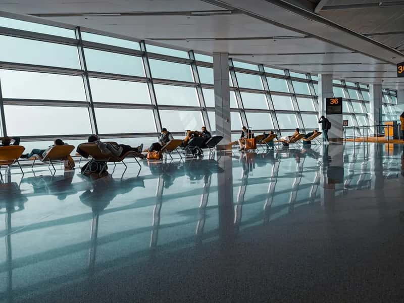 2. Booking or Seeking Out a Private Rest Pod for Longer Connections (Image Credits: Unsplash)