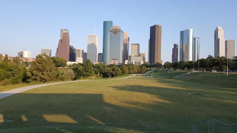 8. Houston, Texas: Booming, But With Real Hidden Costs (Image Credits: Pixabay)