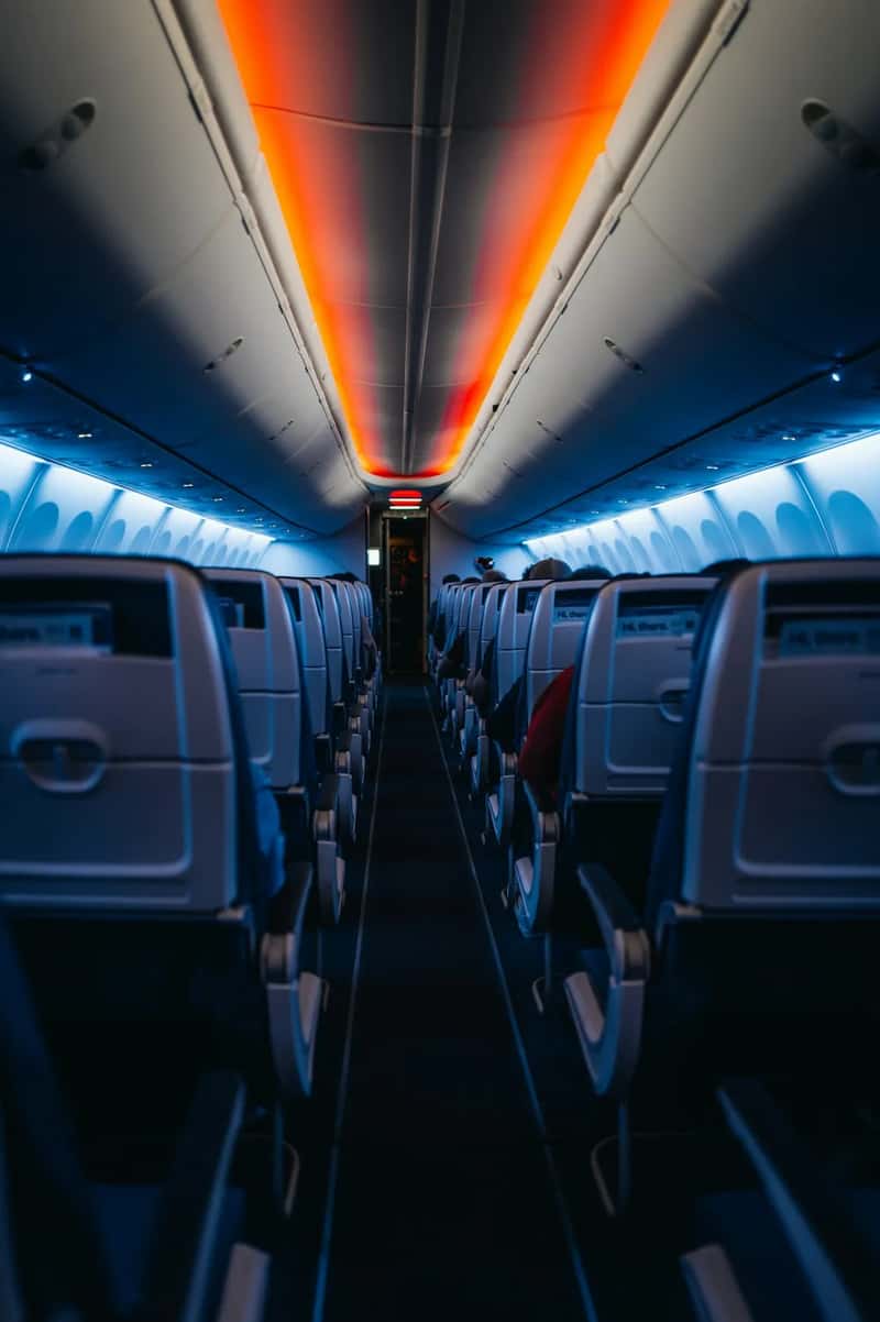 8. Cabin chimes and seatbelt sign dings (Image Credits: Unsplash)