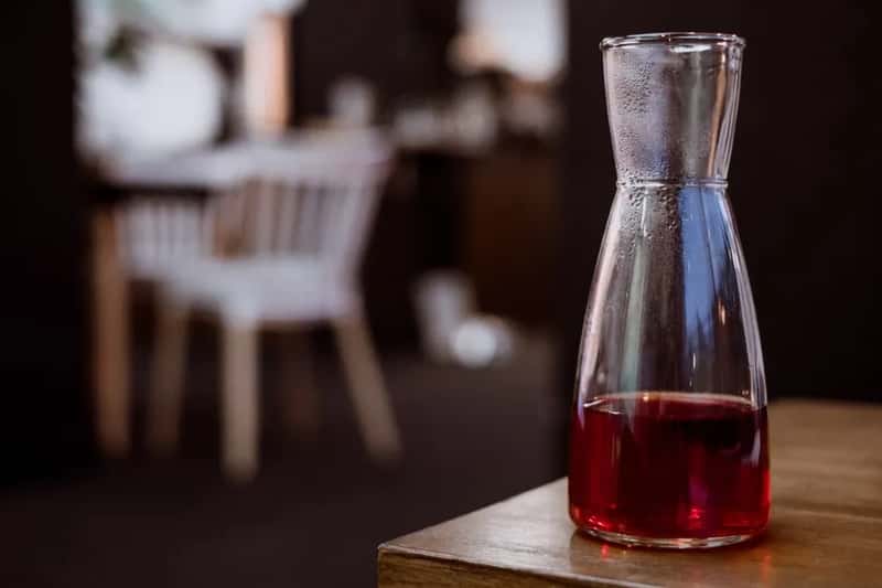 Asking for a Carafe d'Eau (Image Credits: Pexels)