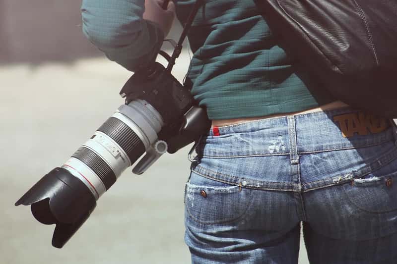 3. Photographing People Without Asking (Image Credits: Pixabay)