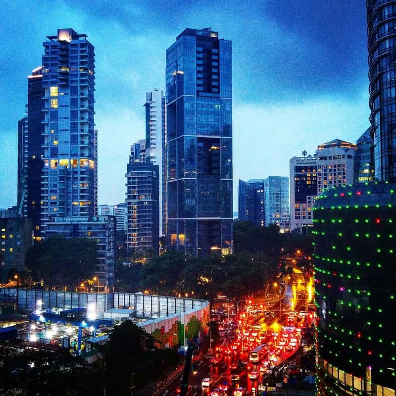 7. Singapore: Small Footprint, Tight Regulation (Image Credits: Pixabay)