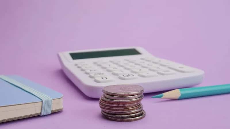 8. Your Home Country Finances Are Already Untangled (Image Credits: Pexels)