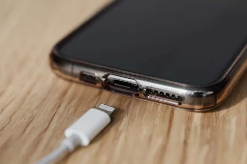 6. Chargers and cables you didn't bring yourself (Image Credits: Pexels)