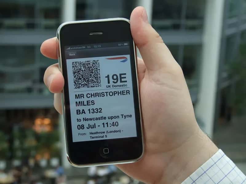 #22 - They Never Check In at the Counter If They Can Avoid It (BritishAirways, Flickr, CC BY 2.0)