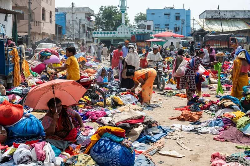 4. India: Bargaining Woven Into Daily Commerce (Image Credits: Pexels)