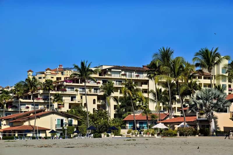 Jalisco's resort corridor absorbed the retaliation (Image Credits: Pexels)