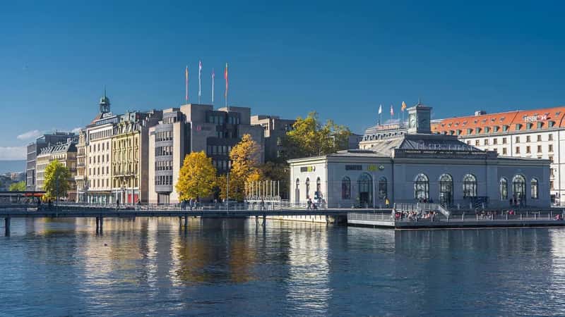 5. Switzerland - Ancient Neutrality, Modern Safety (Image Credits: Pixabay)