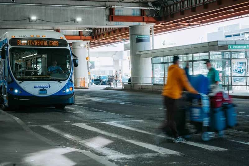 Airport transfers and off-property costs are easy to assume, harder to confirm (Image Credits: Pexels)