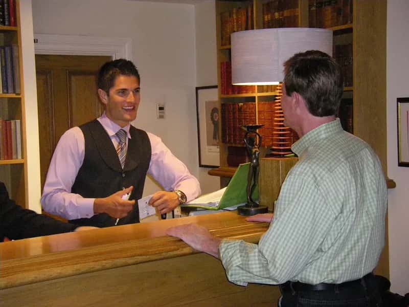 #6 - Lying About How Many Guests Are in Your Party (Alan Light, Flickr, CC BY 2.0)