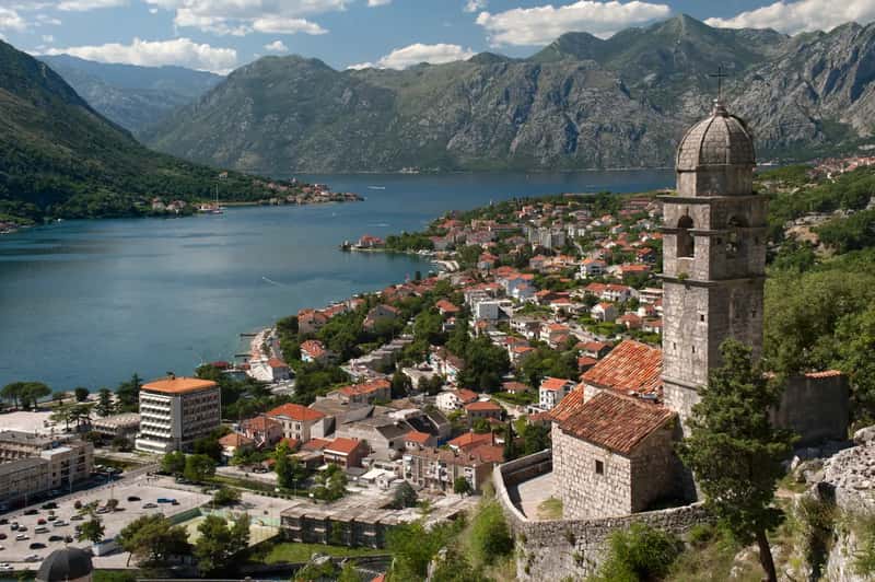 Montenegro: Small Country, Simple Entry (By User:Ggia, CC BY-SA 3.0)