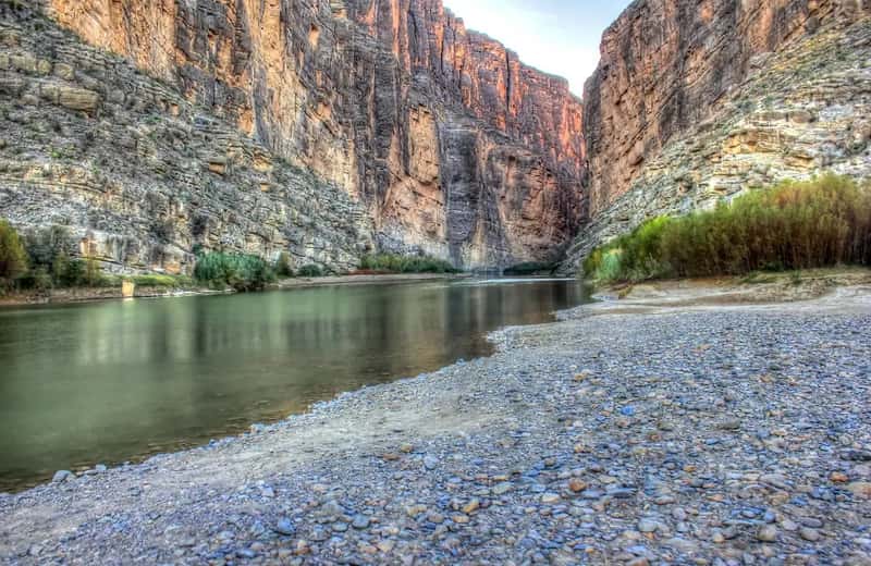 #2: Santa Elena Canyon, Texas - Where the Rio Grande Disappears Into Limestone (Image Credits: Pixabay)