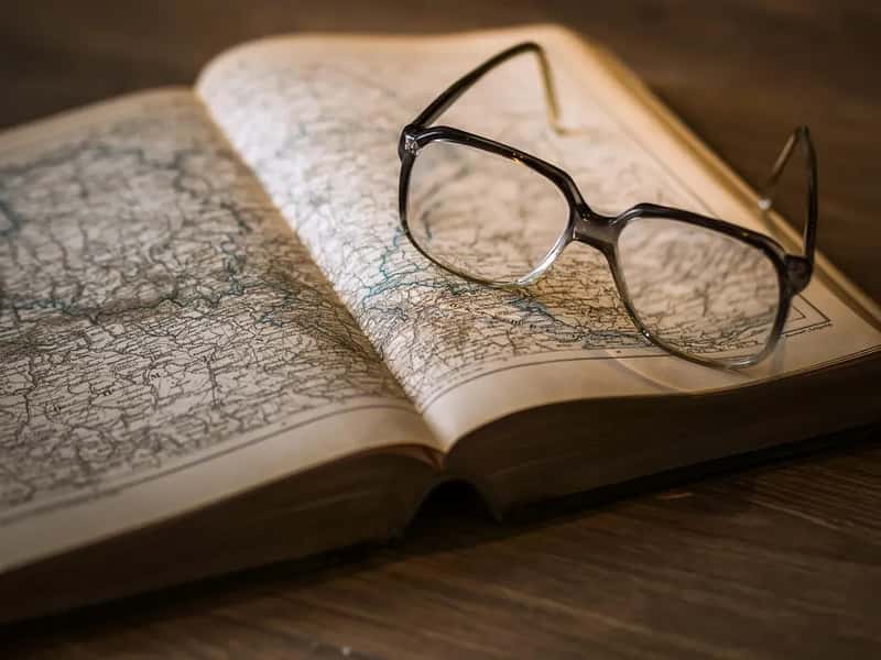 #6 - They Research the Culture Before Arriving, Not After (Image Credits: Pixabay)