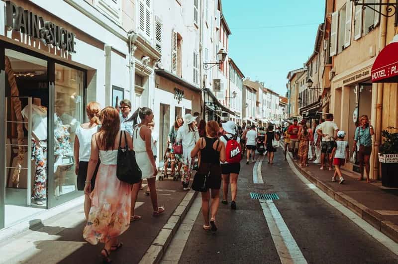 Provence's crowds, without the Provence prices (Image Credits: Pexels)